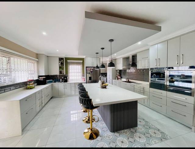 4 BEDROOM HOUSE FOR SALE IN ALBERANTE